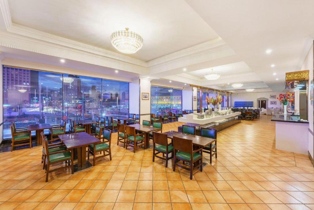 Dalian Grand Continent International Hotel Luaran gambar
